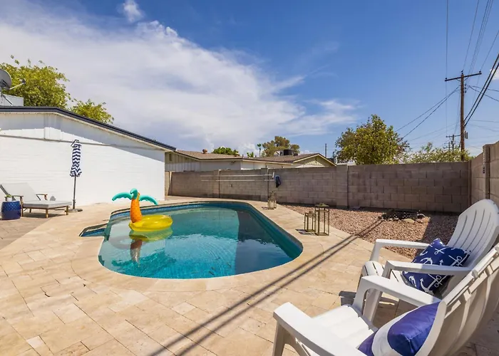 Charming Private With Pool